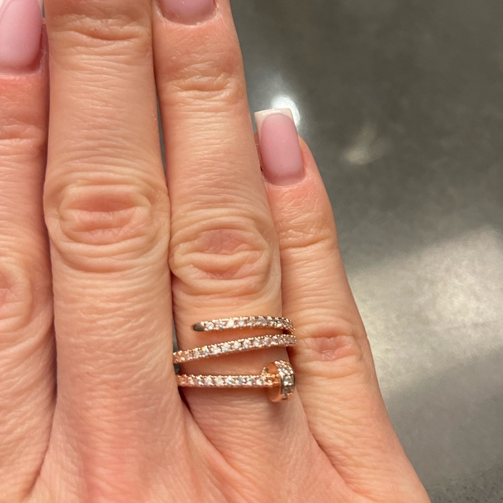 ROSE GOLD NAIL  STYLE RING SIZE 6